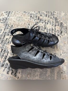 Wolky metallic nubuck sandals 9.5